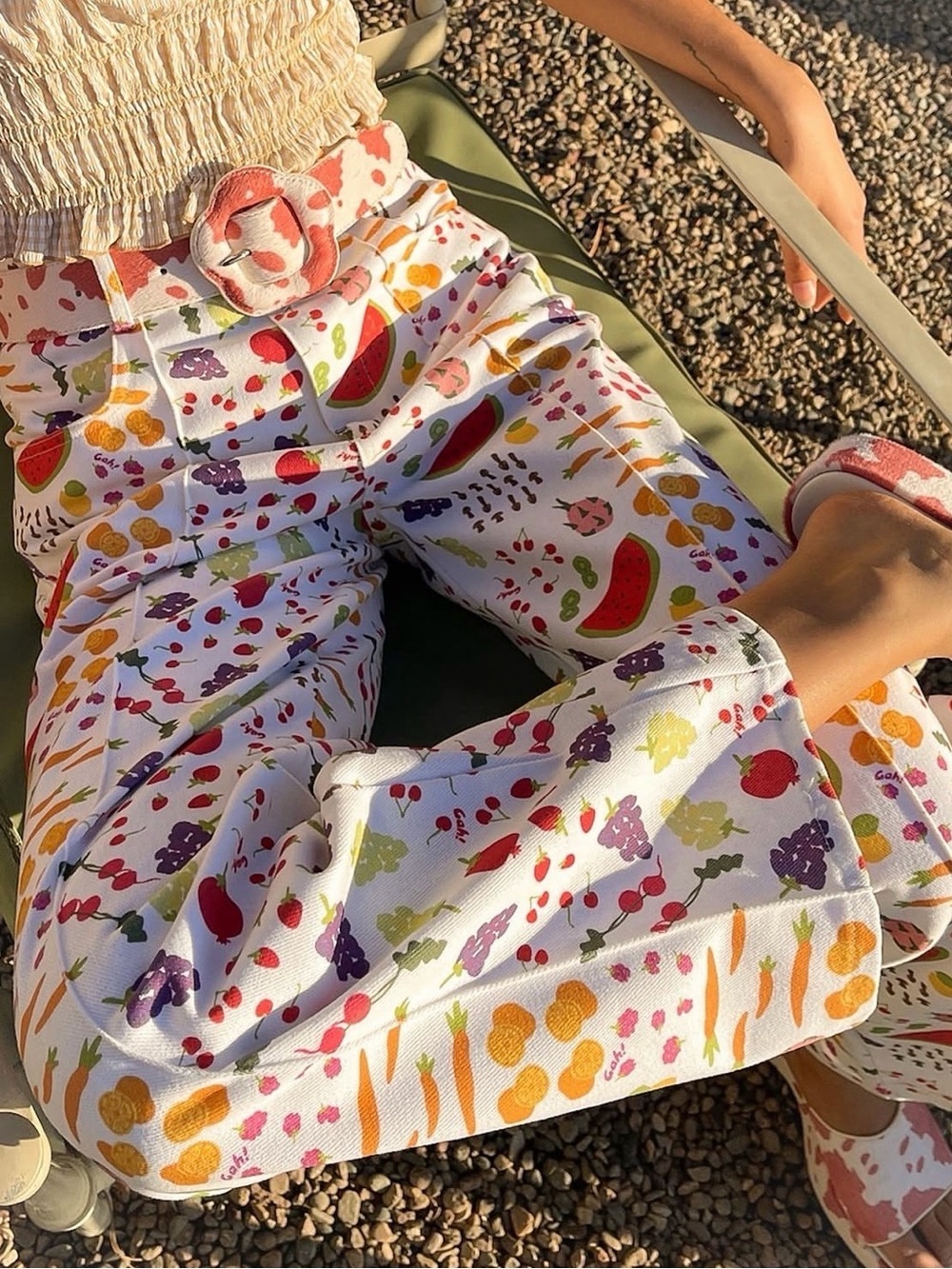 NWT Lisa Says Gah Robyn Farmers Market Jeans Fruit Print Size 25